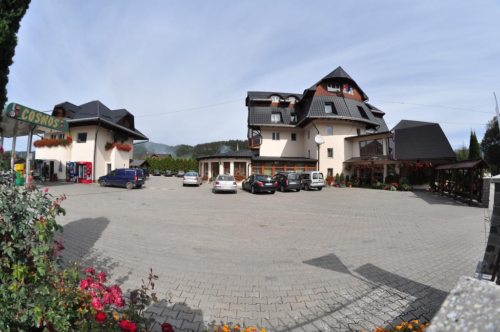 Hotel Cosmos Câmpulung Moldovenesc Εξωτερικό φωτογραφία
