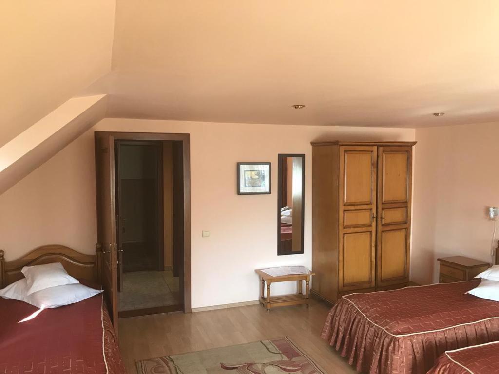 Hotel Cosmos Câmpulung Moldovenesc Εξωτερικό φωτογραφία